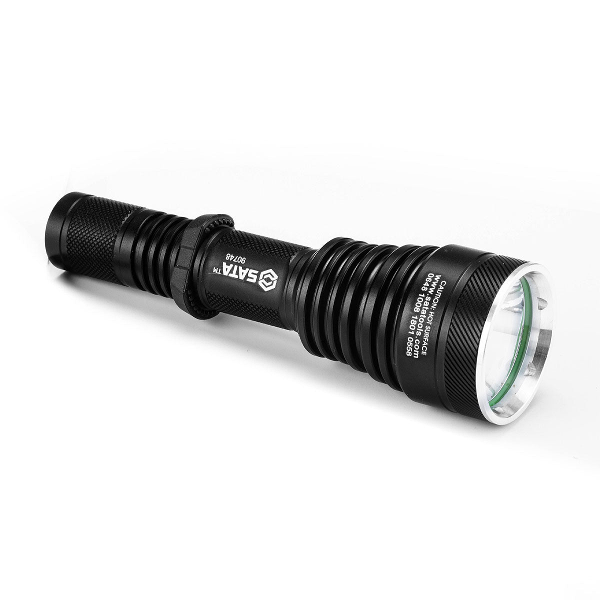 Đèn pin SATA 90748 dùng pin sạc, độ sáng 460LM